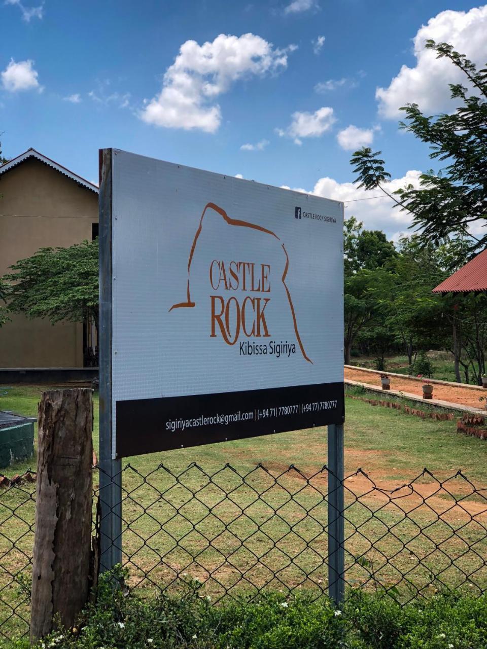 Castle Rock Sigiriya Hotell Kibissa Exteriör bild
